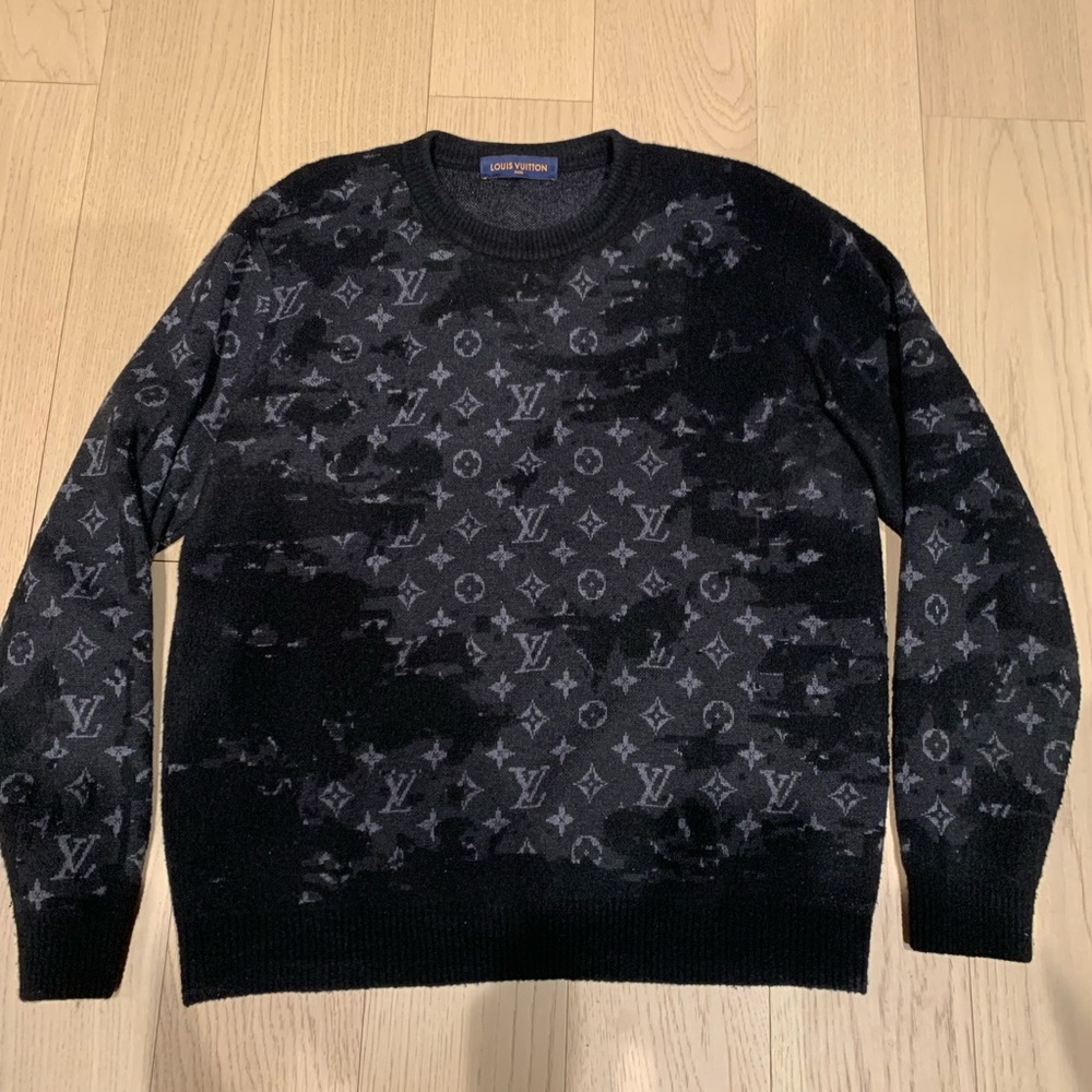Louis Vuitton monogram black sweater size XL